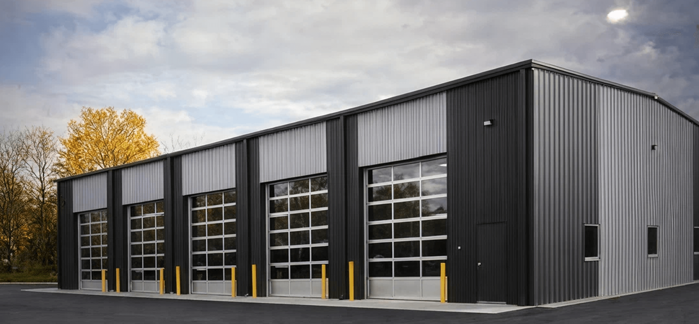 Steel building under construction in Ontario